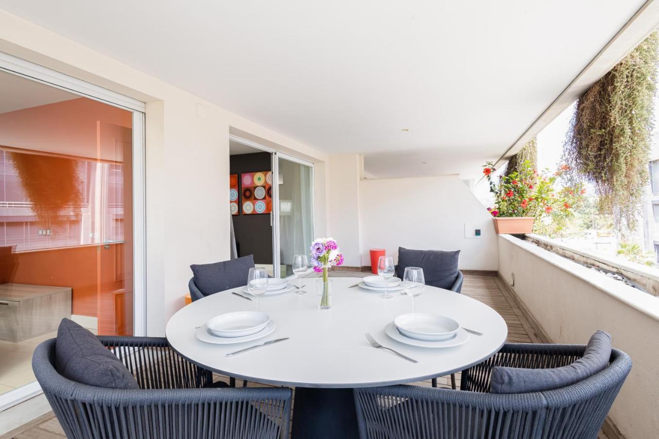 Puerto Banus, Edificio Tembo, 2 Bedroom Apartment, Parking And Pool Marbella Bagian luar foto